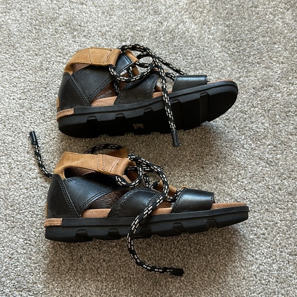 Sorel Sandals - Picture 2 of 3
